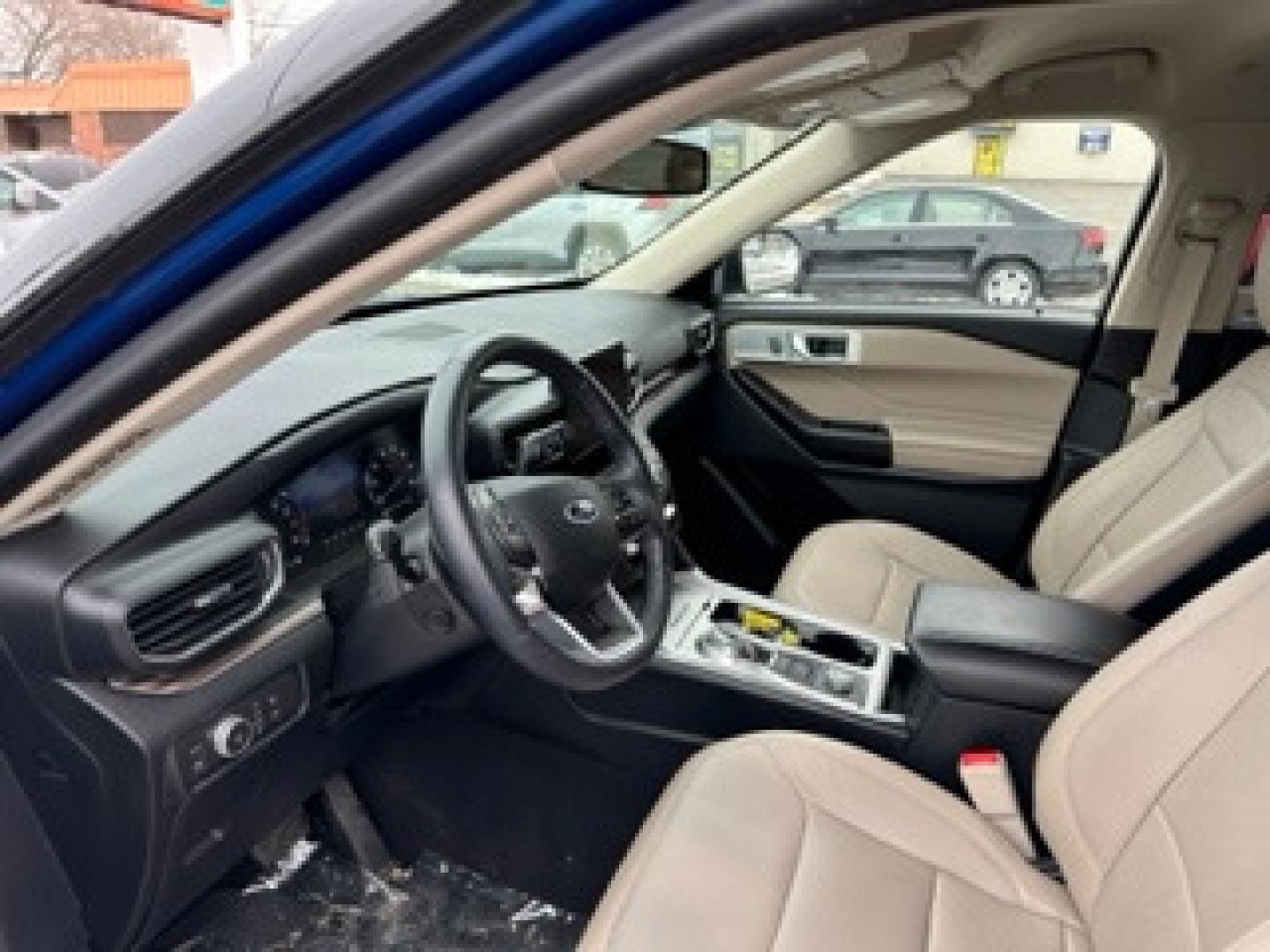 2020 BLUE Ford Explorer Hybrid Limited AWD (1FM5K8FW0LG) with an 3.3L V6 DOHC 24V HYBRID engine, 10A transmission, located at 3200 1st Avenue North, Billings, MT, 59101, (406) 245-9055, 45.779270, -108.510742 - Absolutely Gorgeous Hybrid Luxury Limited AWD SUV. Low Mileage, Power Leather Heated and Cooled Seats, Power Windows, Power Door Locks, Driver Alert System, Alloy Wheels, Roof Rack, Keyless Remote Entry, Active Cruise Control, Tilt Steering Column, 3rd Row Seating, Only 23,000 Miles and Much More! - Photo#8