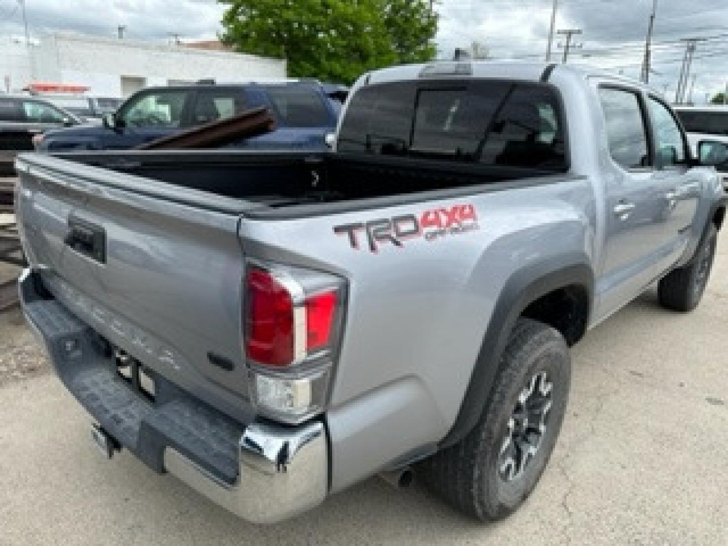 2020 SILVER Toyota Tacoma SR5 Double Cab Long Bed V6 6AT 4WD (3TMCZ5AN2LM) with an 3.5L V6 DOHC 24V engine, 6A transmission, located at 3200 1st Avenue North, Billings, MT, 59101, (406) 245-9055, 45.779270, -108.510742 - Super Sharp and Very Hard to Find! Low Mileage Tacoma 4 Door Long Box with TRD Package, Power Seat, Power Windows, Power Door Locks, Tow Package, Bed Liner and Only 20,000 Miles! CarFax Dealer Auto Brokers of Montana/AA&A Auto Rental/Fox Car Rental Billings - Photo#4