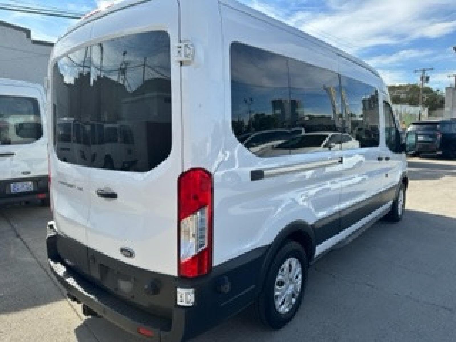 2015 Ford Transit 350 Wagon Mid Roof XLT 60/40 Pass. 148-in. WB (1FBAX2CG5FK) with an 3.5L V6 DOHC 24V engine, 6-Speed Automatic transmission, located at 3200 1st Avenue North, Billings, MT, 59101, (406) 245-9055, 45.779270, -108.510742 - FRESH OFF-LEASED AND WELL MAINTAINED! 15 Passenger with Tow Package, Power Windows, Power Door Locks, Passenger Side Running Board, Tilt Steering, Rear A/C and Heat and Much More. CarFax Dealer Auto Brokers of Montana/AA&A Auto Rental/Fox Car Rental in Billings - Photo #5