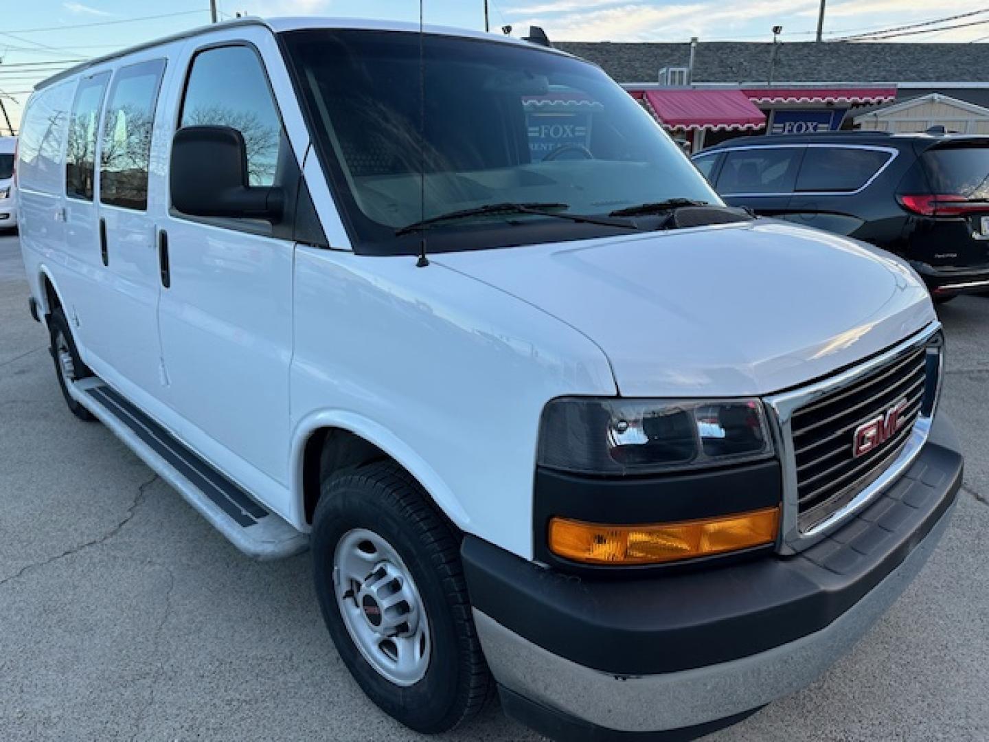 2022 White /Gray GMC Savana G2500 Cargo (1GTW7AFP6N1) with an 4.3L V6 engine, 6A transmission, located at 3200 1st Avenue North, Billings, MT, 59101, (406) 245-9055, 45.779270, -108.510742 - One Owner, Off-Lease 3/4 Ton Cargo Van. Bulk Head, Running Boards, Tilt Steering, Power Windows, Air Conditioning, Rear Cargo Floor Mat, 4.3 V6, and Only 30,000 Miles! CarFax Dealer Auto Brokers of Montana/AA&A Auto Rental/Fox CAr Rental Billings - Photo#2