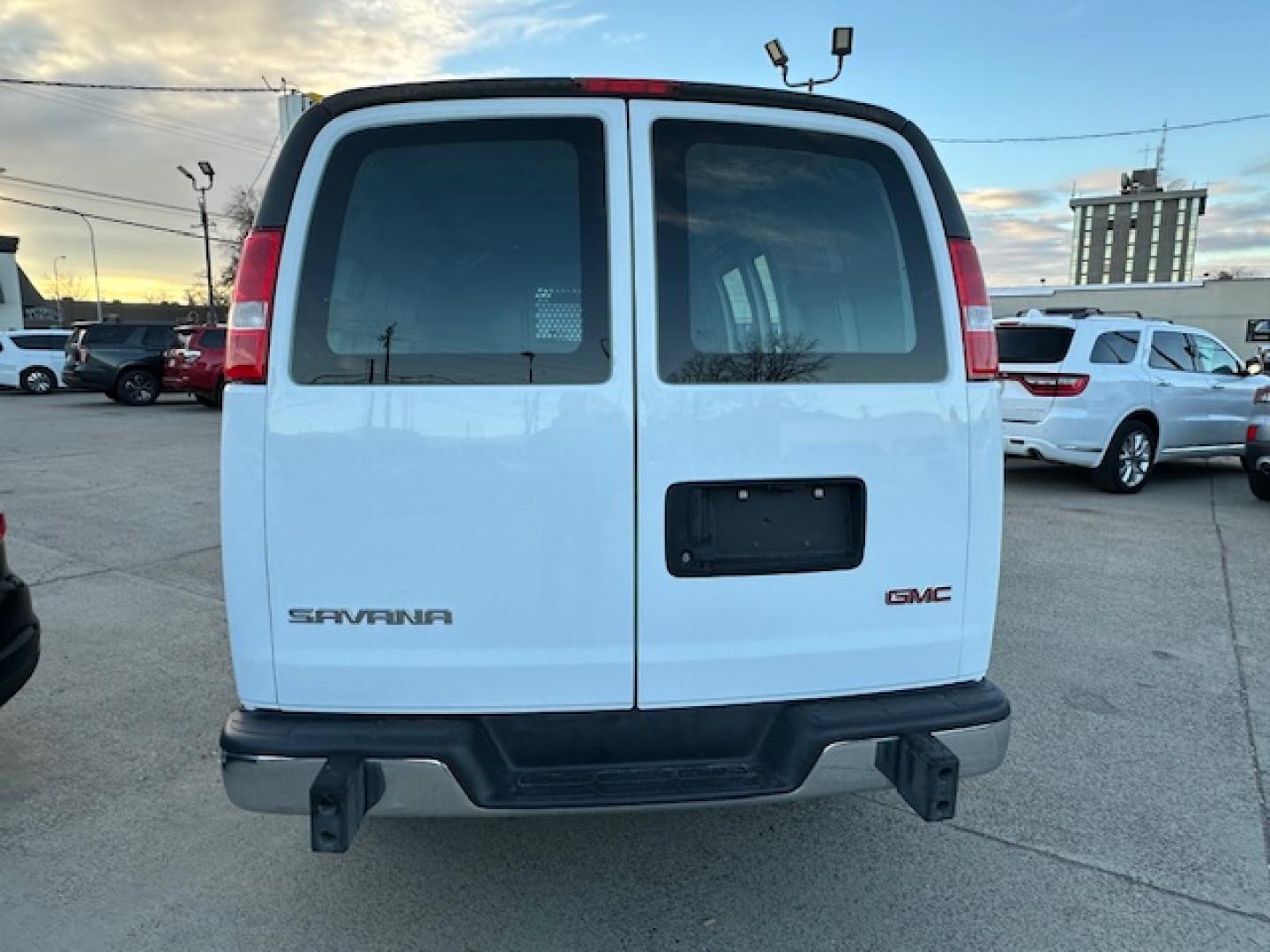 2022 White /Gray GMC Savana G2500 Cargo (1GTW7AFP6N1) with an 4.3L V6 engine, 6A transmission, located at 3200 1st Avenue North, Billings, MT, 59101, (406) 245-9055, 45.779270, -108.510742 - One Owner, Off-Lease 3/4 Ton Cargo Van. Bulk Head, Running Boards, Tilt Steering, Power Windows, Air Conditioning, Rear Cargo Floor Mat, 4.3 V6, and Only 30,000 Miles! CarFax Dealer Auto Brokers of Montana/AA&A Auto Rental/Fox CAr Rental Billings - Photo#12