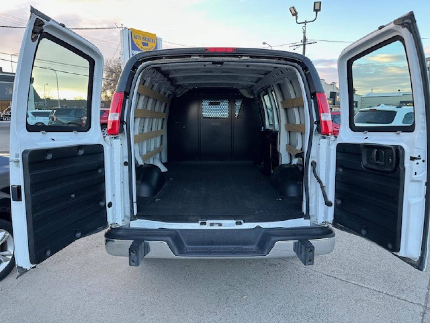 2022 White /Gray GMC Savana G2500 Cargo (1GTW7AFP6N1) with an 4.3L V6 engine, 6A transmission, located at 3200 1st Avenue North, Billings, MT, 59101, (406) 245-9055, 45.779270, -108.510742 - One Owner, Off-Lease 3/4 Ton Cargo Van. Bulk Head, Running Boards, Tilt Steering, Power Windows, Air Conditioning, Rear Cargo Floor Mat, 4.3 V6, and Only 30,000 Miles! CarFax Dealer Auto Brokers of Montana/AA&A Auto Rental/Fox CAr Rental Billings - Photo#13