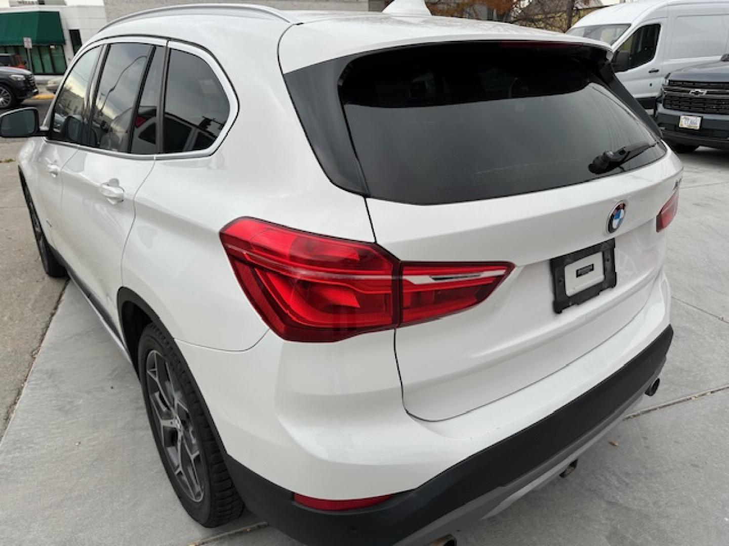 2016 White /Charcoal BMW X1 xDrive28i (WBXHT3C39GP) with an 2.0L L4 DOHC 16V engine, 8A transmission, located at 3200 1st Avenue North, Billings, MT, 59101, (406) 245-9055, 45.779270, -108.510742 - Super Nice Local All Wheel Drive Trade-In! Low Mileage, Power Seats, Leather Interior, Alloy Wheels, Great Tires, Automatic Transmission, Power Windows, Power Door Locks, Luxury and Only 84,000 Miles:) CarFax Dealer. Auto Brokers of Montana/AA&A Auto Rental/Fox Car Rental Billings - Photo#5