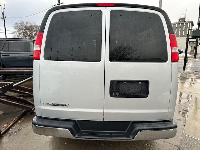 2019 SILVER /Beige Chevrolet Express LT 3500 Extended (1GAZGPFP4K1) with an 4.3L V6 engine, 6A transmission, located at 3200 1st Ave North, Billings, MT, 59101, (406) 245-9759, 45.779270, -108.510742 - Super Low Mileage Extended 12 Passenger Van. Power Windows, Power Door Locks, Tilt Steering Column, Cruise Control, LT Package, Front & Rear Heat/Air Conditioning and Much More! CarFax Dealer. Auto Brokers of Montana/AA&A Auto Rental/Fox Car Rental Billings - Photo#5