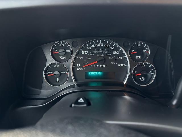 2019 SILVER /Beige Chevrolet Express LT 3500 Extended (1GAZGPFP4K1) with an 4.3L V6 engine, 6A transmission, located at 3200 1st Ave North, Billings, MT, 59101, (406) 245-9759, 45.779270, -108.510742 - Super Low Mileage Extended 12 Passenger Van. Power Windows, Power Door Locks, Tilt Steering Column, Cruise Control, LT Package, Front & Rear Heat/Air Conditioning and Much More! CarFax Dealer. Auto Brokers of Montana/AA&A Auto Rental/Fox Car Rental Billings - Photo#9