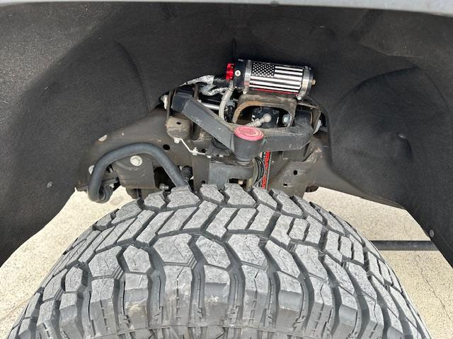 2024 Titanium Rush Metallic /Tu-Tone Leather GMC Sierra 2500HD AT4 Crew Cab 4WD (1GT49PEY3RF) with an 6.6L V8 OHV 16V TURBO DIESEL engine, 6A transmission, located at 3200 1st Avenue North, Billings, MT, 59101, (406) 245-9055, 45.779270, -108.510742 - A Gorgeous Truck with All the Options Including a Lift for Extra Clearance! Full LEather Interior with the Kalahari Accents, 6.6 DuraMax Diesel Power, Allison 10 Speed Automatic Transmission, Power Running Boards, Power Windows, Power Door Locks, Power Moon-Roof, Soft Tonneau Cover, Tow Package, Pa - Photo#9