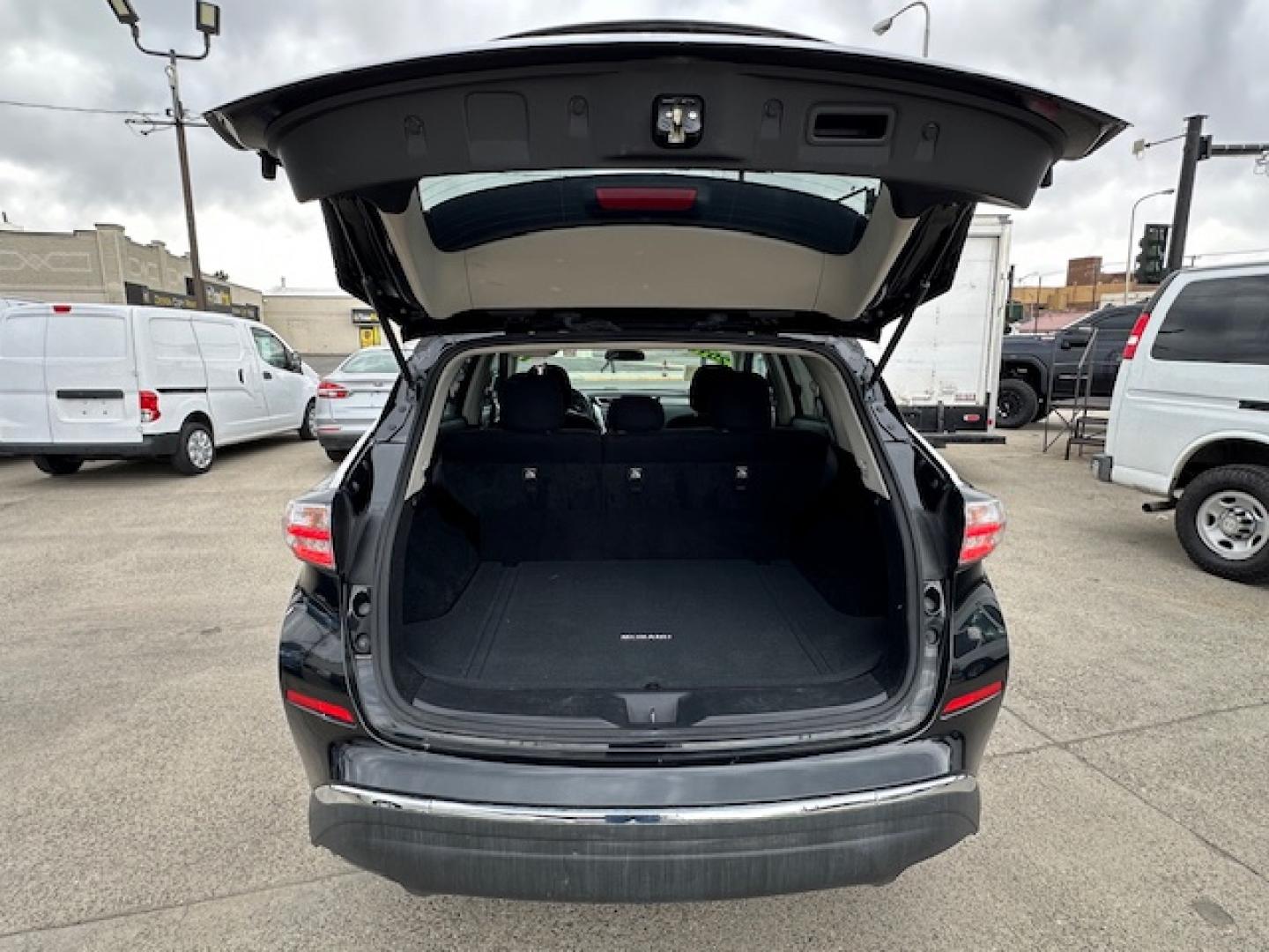 2017 Black /Charcoal Nissan Murano Platinum AWD (5N1AZ2MH5HN) with an 3.5L V6 DOHC 24V engine, CVT transmission, located at 3200 1st Avenue North, Billings, MT, 59101, (406) 245-9055, 45.779270, -108.510742 - Local Trade-In and Ready to Drive! All Wheel Drive, Power Windows, Power Door Locks, Power Seats, Alloy Wheels, Tilt Steering Column, Cruise Control and Lots More. CarFax Dealer. Auto Brokers of Montana/AA&A Auto Rental/Fox Car Rental Billings - Photo#13