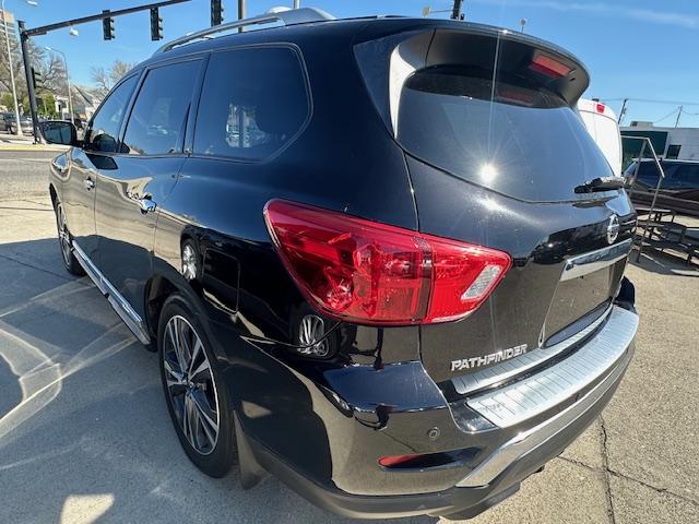 2018 Black /Charcoal Leather Nissan Pathfinder Platinum (5N1DR2MN4JC) with an 3.5L V6 DOHC 24V engine, CVT transmission, located at 3200 1st Avenue North, Billings, MT, 59101, (406) 245-9055, 45.779270, -108.510742 - Great Value and 3rd Row Seating! Power Windows, Power Door Locks, Tilt Steering Column, Leather Seats, Power Seats, power Moonroof, Alloy Wheels, Tow Package, Air Conditioning, Privacy Glass and Much More! CarFax Dealer Auto Brokers of Montana/AA&A Auto Rental/Fox Car Rental Billings- Photo#6