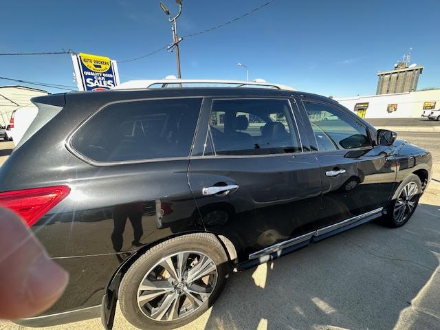 2018 Black /Charcoal Leather Nissan Pathfinder Platinum (5N1DR2MN4JC) with an 3.5L V6 DOHC 24V engine, CVT transmission, located at 3200 1st Avenue North, Billings, MT, 59101, (406) 245-9055, 45.779270, -108.510742 - Great Value and 3rd Row Seating! Power Windows, Power Door Locks, Tilt Steering Column, Leather Seats, Power Seats, power Moonroof, Alloy Wheels, Tow Package, Air Conditioning, Privacy Glass and Much More! CarFax Dealer Auto Brokers of Montana/AA&A Auto Rental/Fox Car Rental Billings- Photo#3
