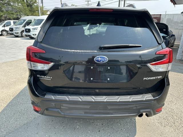 2020 Black /Charcoal Subaru Forester Limited (JF2SKASC7LH) with an 2.5L H4 SOHC 16V engine, CVT transmission, located at 3200 1st Avenue North, Billings, MT, 59101, (406) 245-9055, 45.779270, -108.510742 - Super Sharp Local Trade-In with Low Mileage and All Wheel Drive. Top-of-the-line Limited Package, Power Leather Seat, Power Moon Roof, Alloy Wheels, Power Windows, Power Door Locks, Power Rear Lift Gate, Tilt Steering, Cruise Control and Much More! CaFax Dealer Auto Brokers of Montana/AA&A Auto R- Photo#5