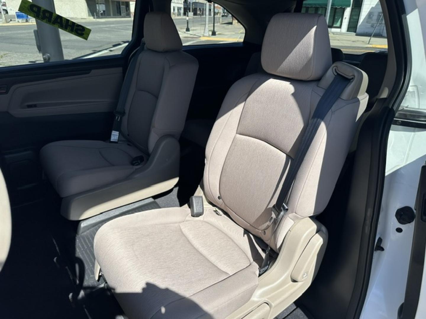 2021 White /Light Gray Honda Odyssey LX (5FNRL6H27MB) with an 3.5L V6 SOHC 24V engine, 9A transmission, located at 3200 1st Avenue North, Billings, MT, 59101, (406) 245-9055, 45.779270, -108.510742 - Super Nice Montana Trade-In with Only 43,137 Miles! Honda Quality with the Upgraded LX Package, Power Seat, Power Windows, Quad Seating, Power Windows, Power Door Locks, Tilt Steering Column, Cruise Control, Factory Wheels and Much More:) CarFax Dealer. Auto Brokers of Montana/AA&A Auto Rental/Fo- Photo#11