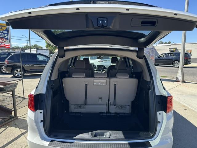 2021 White /Light Gray Honda Odyssey LX (5FNRL6H27MB) with an 3.5L V6 SOHC 24V engine, 9A transmission, located at 3200 1st Avenue North, Billings, MT, 59101, (406) 245-9055, 45.779270, -108.510742 - Super Nice Montana Trade-In with Only 43,137 Miles! Honda Quality with the Upgraded LX Package, Power Seat, Power Windows, Quad Seating, Power Windows, Power Door Locks, Tilt Steering Column, Cruise Control, Factory Wheels and Much More:) CarFax Dealer. Auto Brokers of Montana/AA&A Auto Rental/Fo- Photo#13