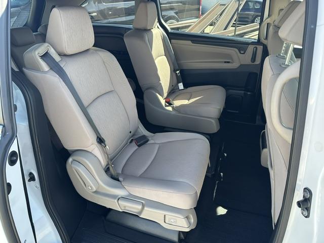 2021 White /Light Gray Honda Odyssey LX (5FNRL6H27MB) with an 3.5L V6 SOHC 24V engine, 9A transmission, located at 3200 1st Avenue North, Billings, MT, 59101, (406) 245-9055, 45.779270, -108.510742 - Super Nice Montana Trade-In with Only 43,137 Miles! Honda Quality with the Upgraded LX Package, Power Seat, Power Windows, Quad Seating, Power Windows, Power Door Locks, Tilt Steering Column, Cruise Control, Factory Wheels and Much More:) CarFax Dealer. Auto Brokers of Montana/AA&A Auto Rental/Fo- Photo#14